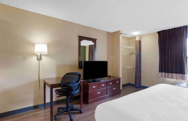 Extended Stay America Suites - Fayetteville - Owen Dr. image 23